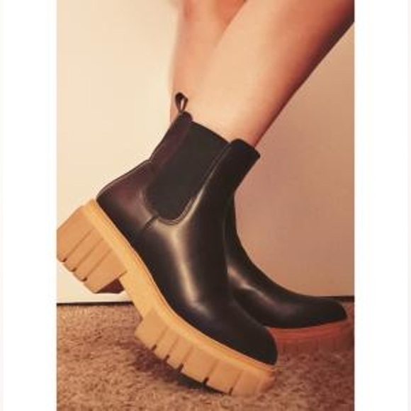 Mango Ankle Boots Size 37 Black Elasticated Sock Chunky Contrast Soles 37/6.5 - Picture 4 of 12